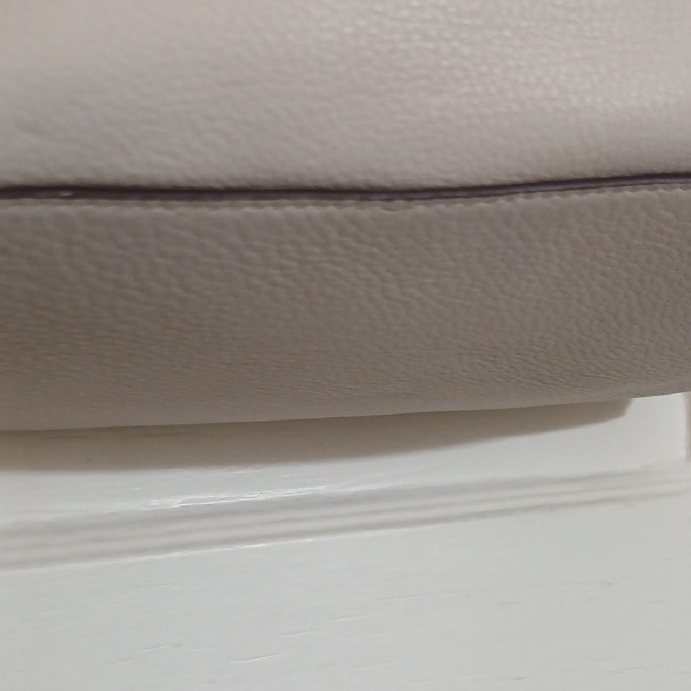 Chic Diane Von Furstenberg Cream Satchel Bag - Picture 3 of 6